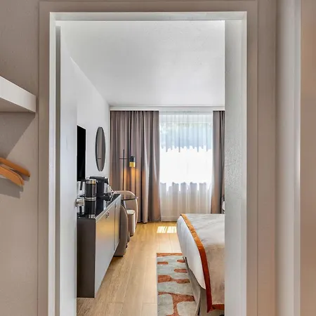 Leonardo Medical Park 4* هانوفر